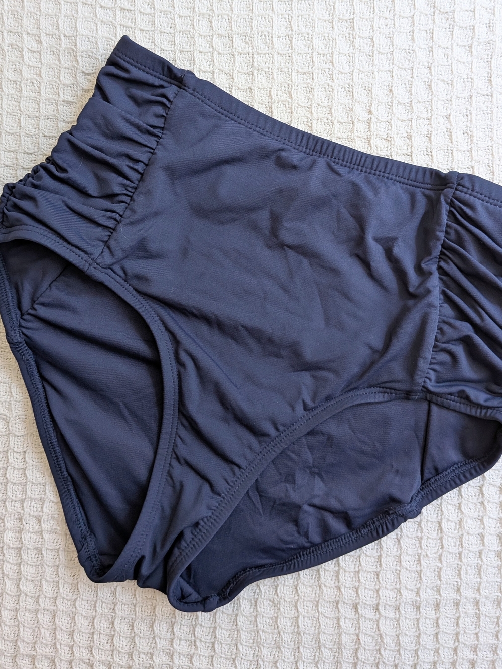 Anne Cole High-Waist Swim Shorts - Navy, XS